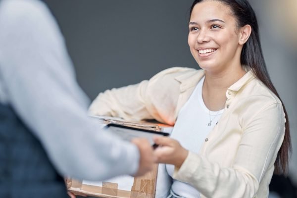 delivery-signature-and-woman-with-a-courier-and-b-2025-04-06-12-10-34-utc